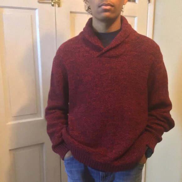American Eagle Outfitters Red/Black Athletic Fit Wool Blend  Sweater Sz XL - Picture 1 of 10